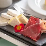 Hotel Swiss Luxury - Serviced