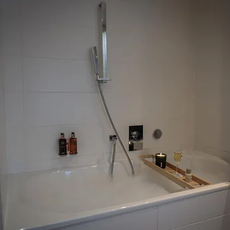 Hotel Swiss Luxury - Serviced 5*